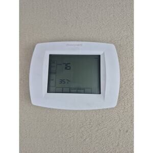 Honeywell TH8110U1003 VisionPro 8000 Touchscreen 7-Day Programmable Thermostat